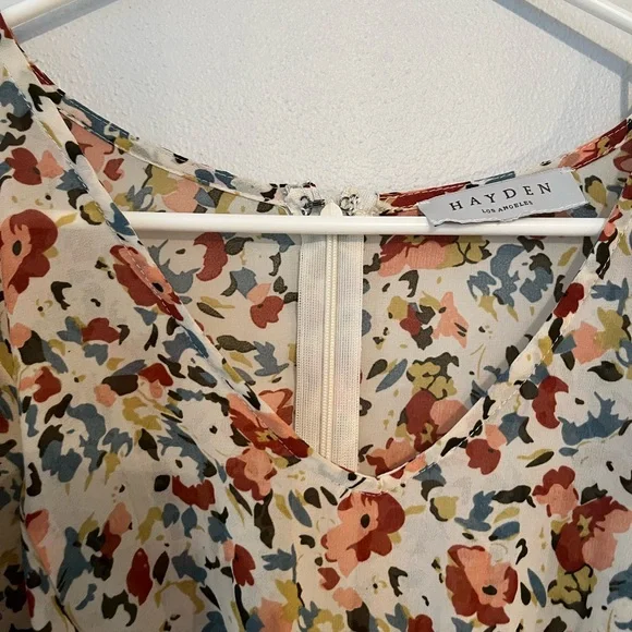 Hayden med/large Floral Print Peplum Top - Picture 6 of 12